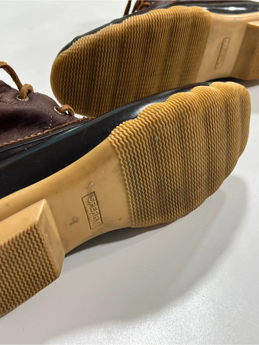 Sperry Womens Brown Leather Rubber Duck Boots with Tan Laces